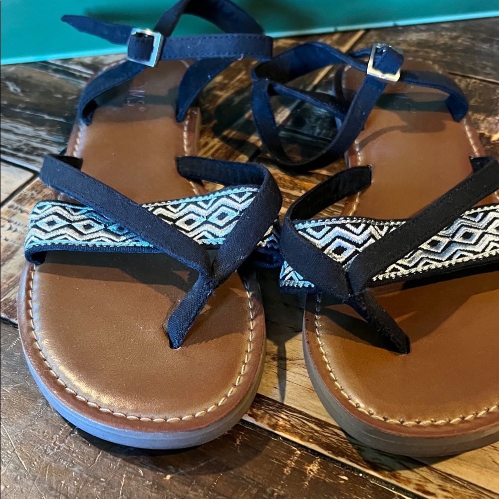 Toms Black and Brown Sandals with Geometric Pattern